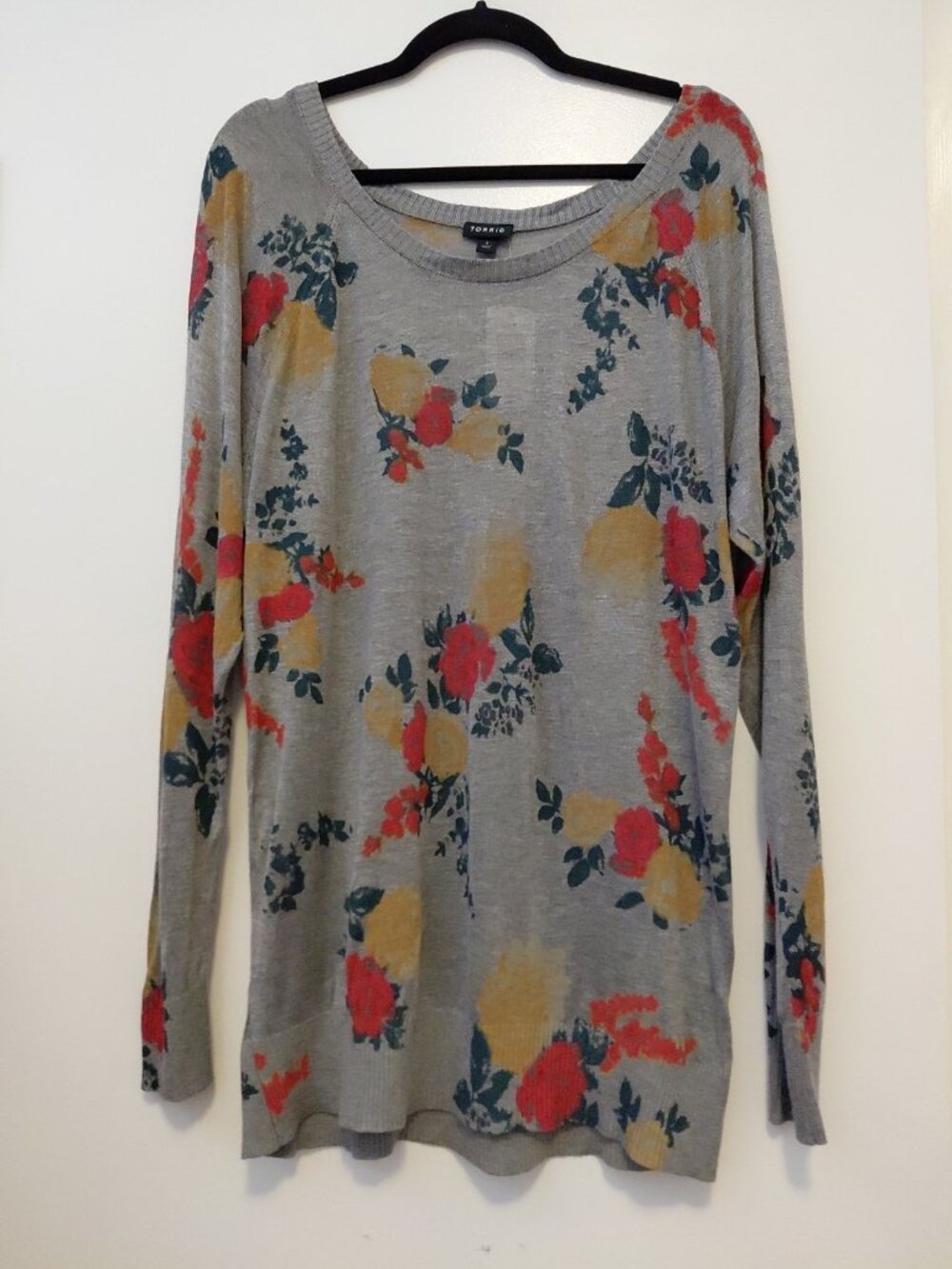 Torrid Lightweight Pullover Sweater Raglan Sleeves Flower Print 2X NWT